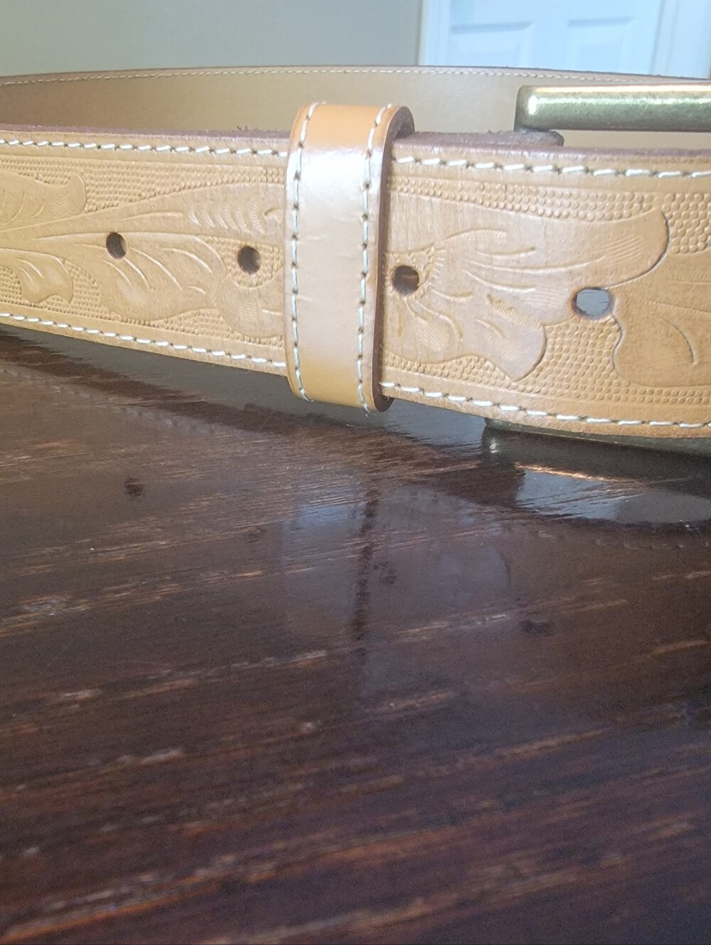 American Eagle Classic Embossed Tan Leather Belt -